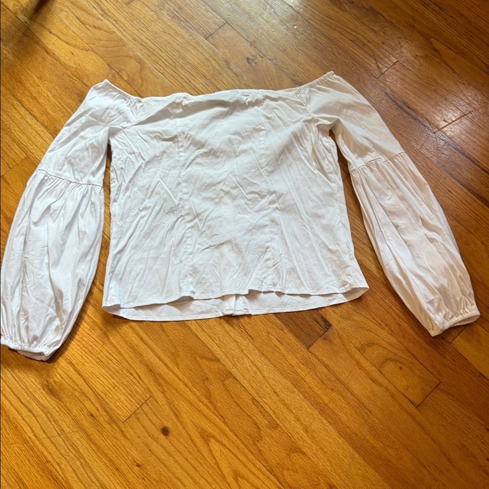Express Off The Shoulder Blouse. - Picture 5 of 9